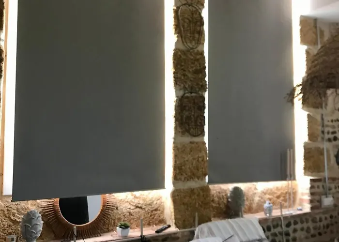 Гостевой дом Dans Ancienne Ecole Казер-сюр-Л'Адур